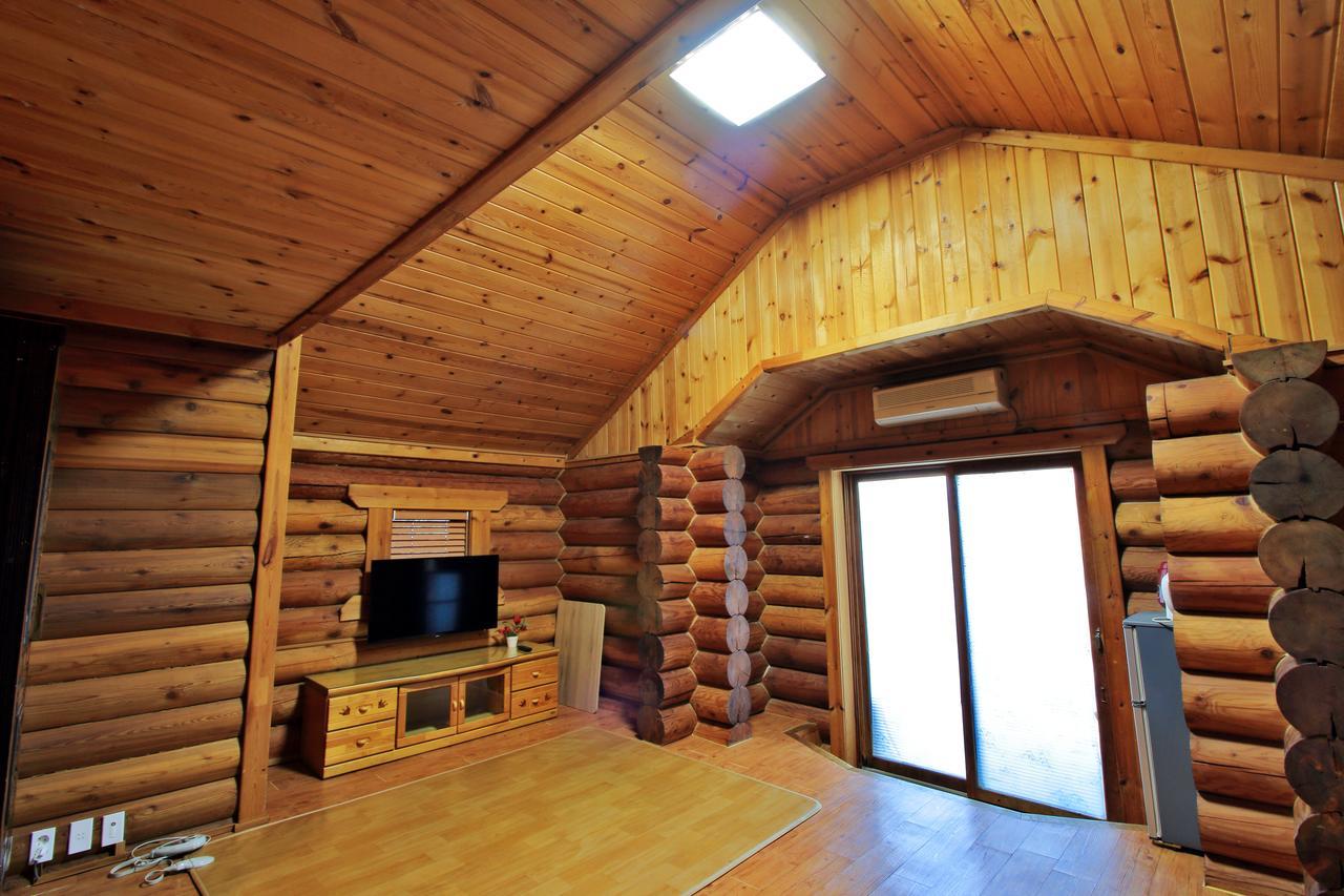 Muju Log House Pension Zewnętrze zdjęcie